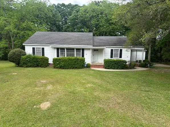 1715 Old Bay Springs Rd, Laurel, MS 39440