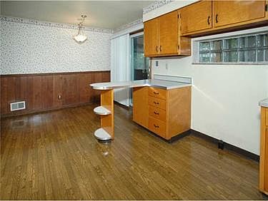 5th image of 11639 Parkway Dr