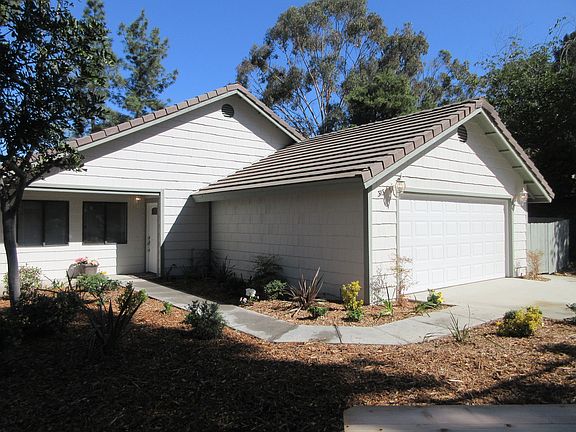 2nd image of 313 Nicole Dr