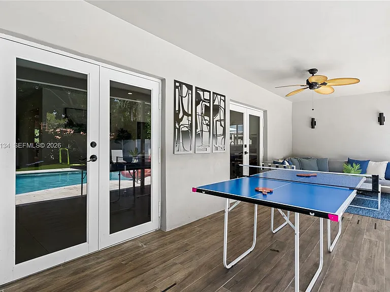 1329 Funston St — Photo 30