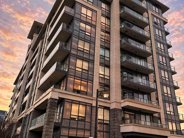 396 Highway 7 E, Richmond Hill, ON