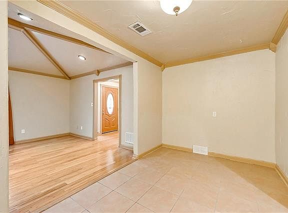5th image of 1138 Evergreen Cir