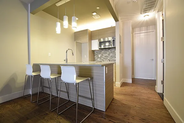 Rented by Evergreen Apartments BK | media 6