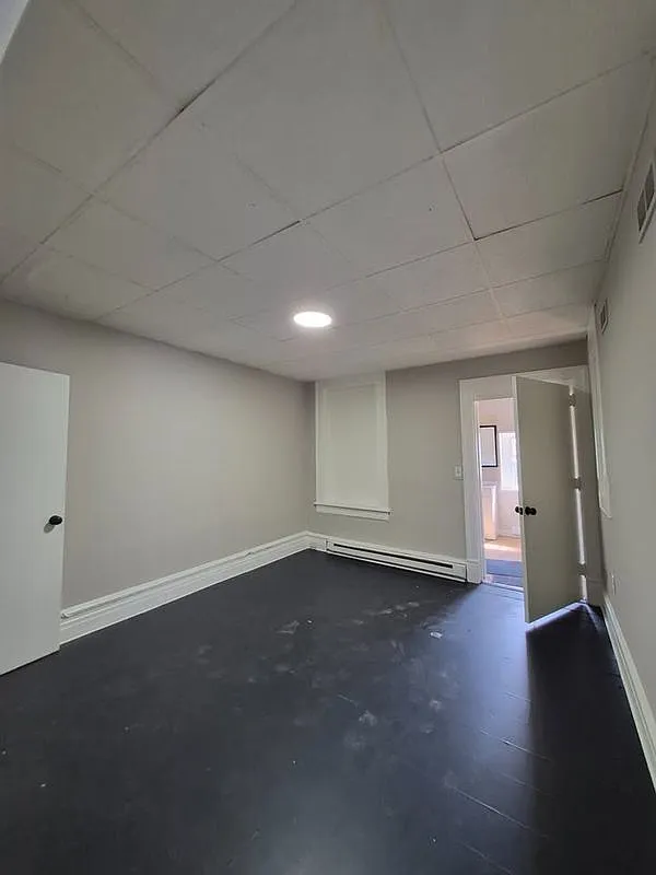 2 bed, 1.0 bath, 1000 sqft, $850 — Photo 2