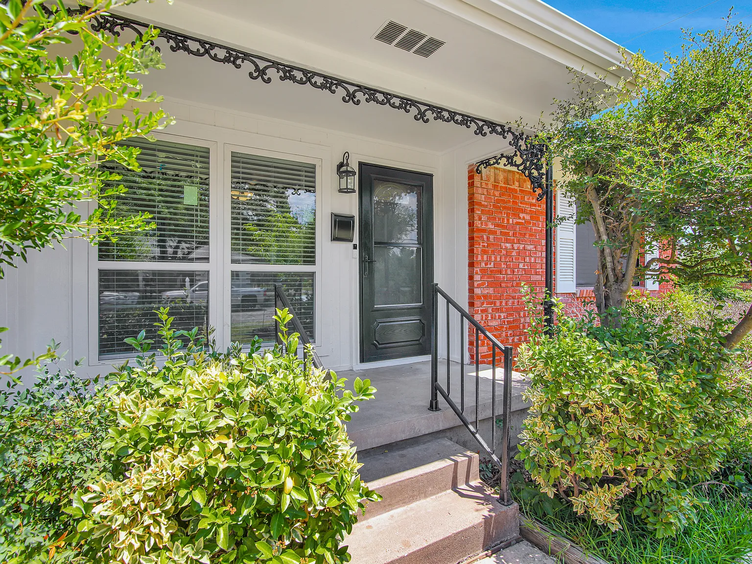 3 bed, 1613 sqft, $2,350 — Photo 4
