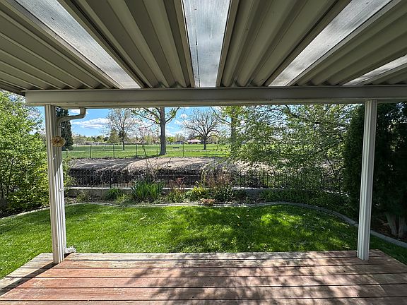 5th image of 782 S Coral Pl