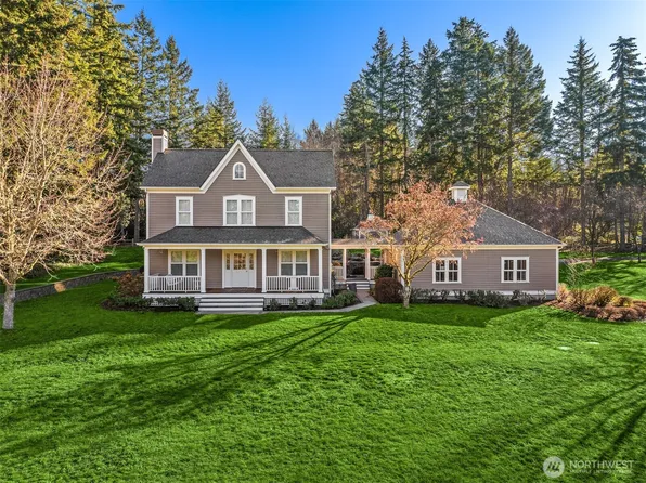 11546 Matsu Place NE, Bainbridge Island, WA 98110