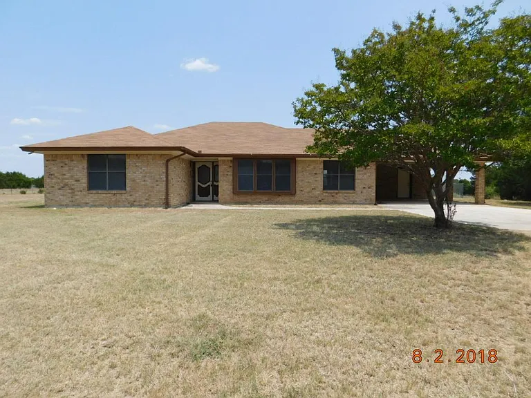 2315 E Highway 190 — Photo 2
