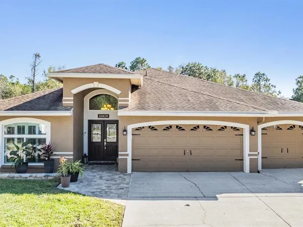 19829 Morden Blush Dr, Lutz, FL 33558