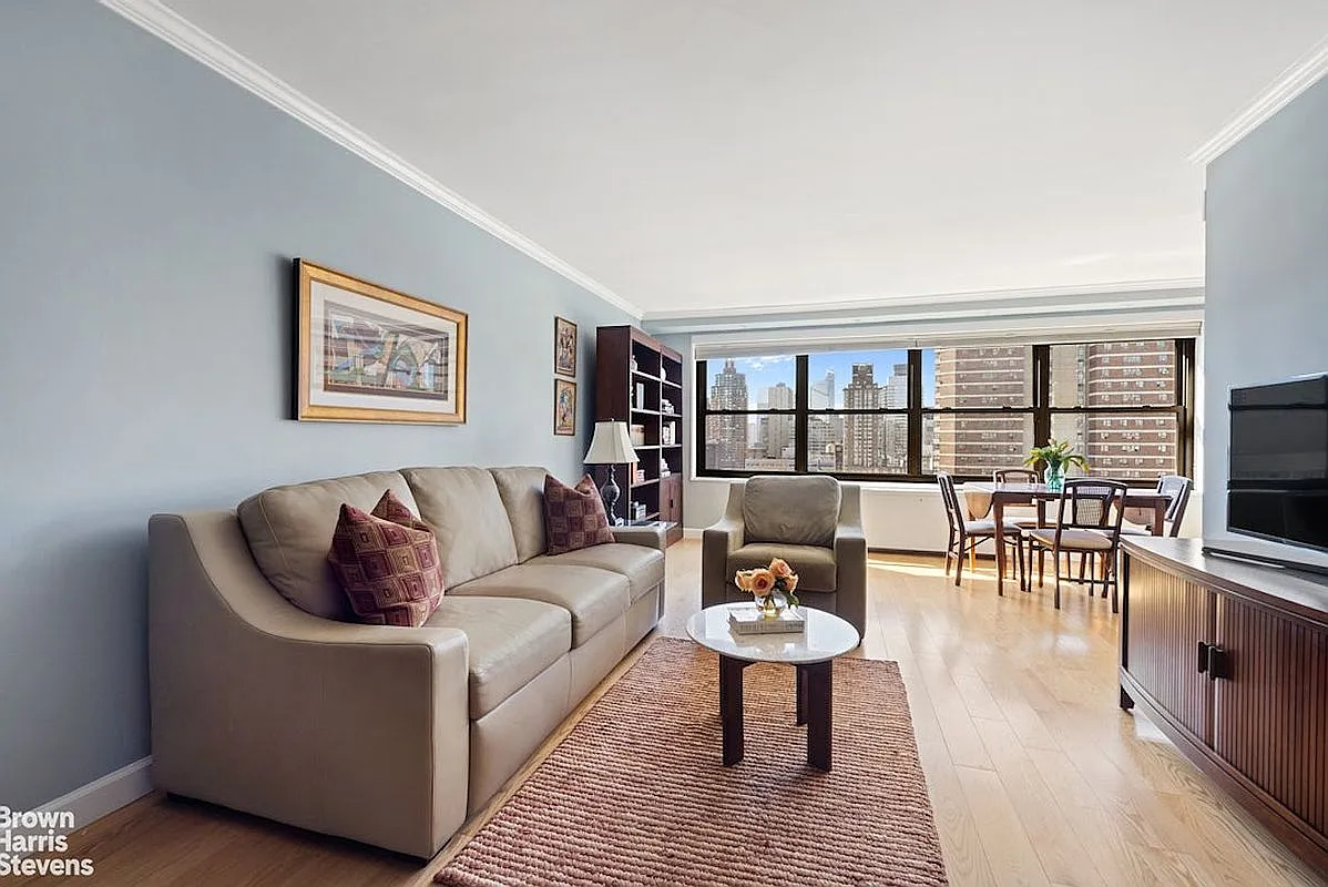142 W End Ave Unit 18RS photo 1