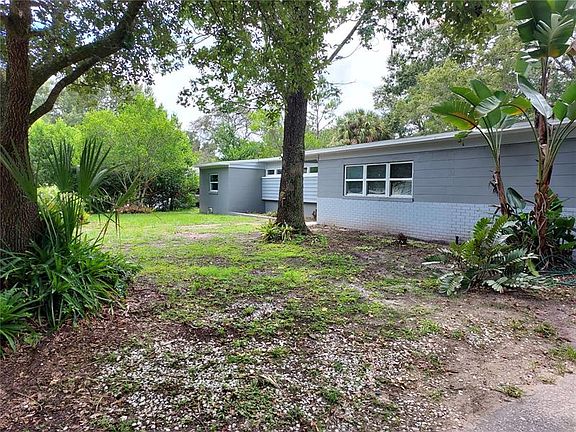 3rd image of 508 Herchel Dr