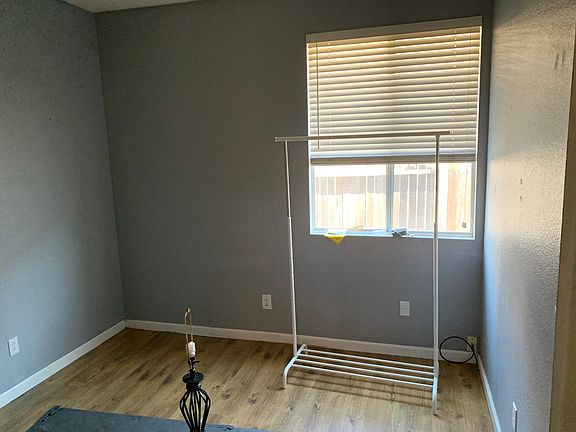 4th image of 2866 Chateau Montelena Way