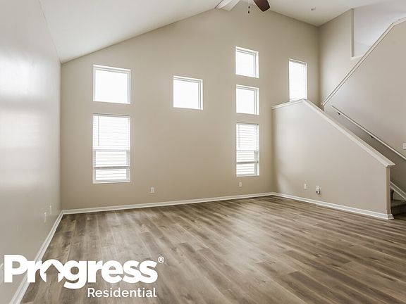5th image of 7242 Rondeau Dr