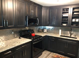 8 Sandy Hill Rd #1, Commack, NY 11725