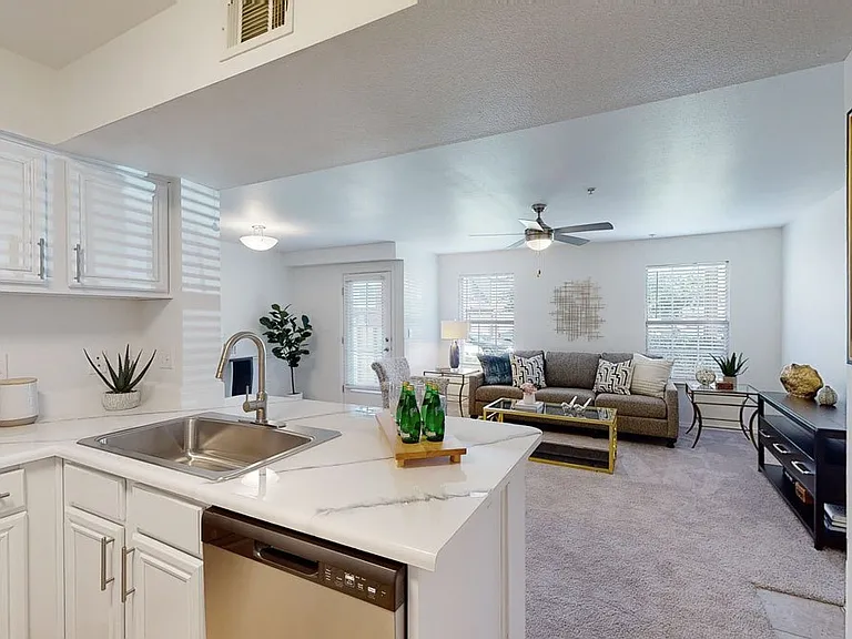 Villas at Preston Lakes Apartment Homes — Photo 4