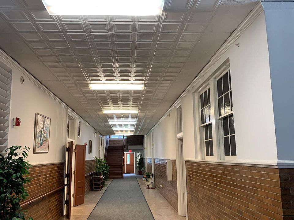 2nd image of 253 Constitution Ave #101-212