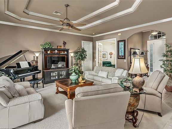 4th image of 2852 Briarwood Ln