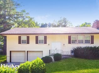 1228 N Withers Rd, Liberty, MO 64068