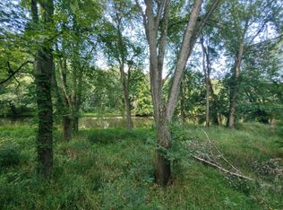 9936 River Dr, Rochester, IN 46975