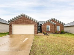 8703 Black Oak Dr, Charlestown, IN 47111