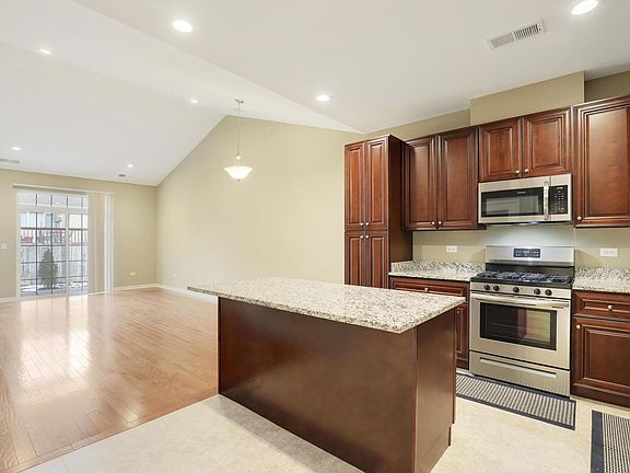 5th image of 775 Verandah Dr