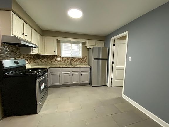 5th image of 1736 N 34th Ave #1