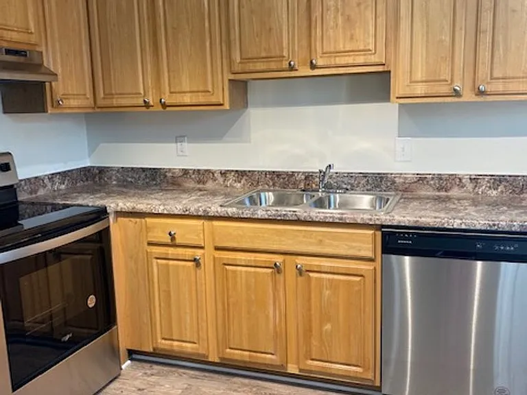 Eastwind Apartments — Photo 65