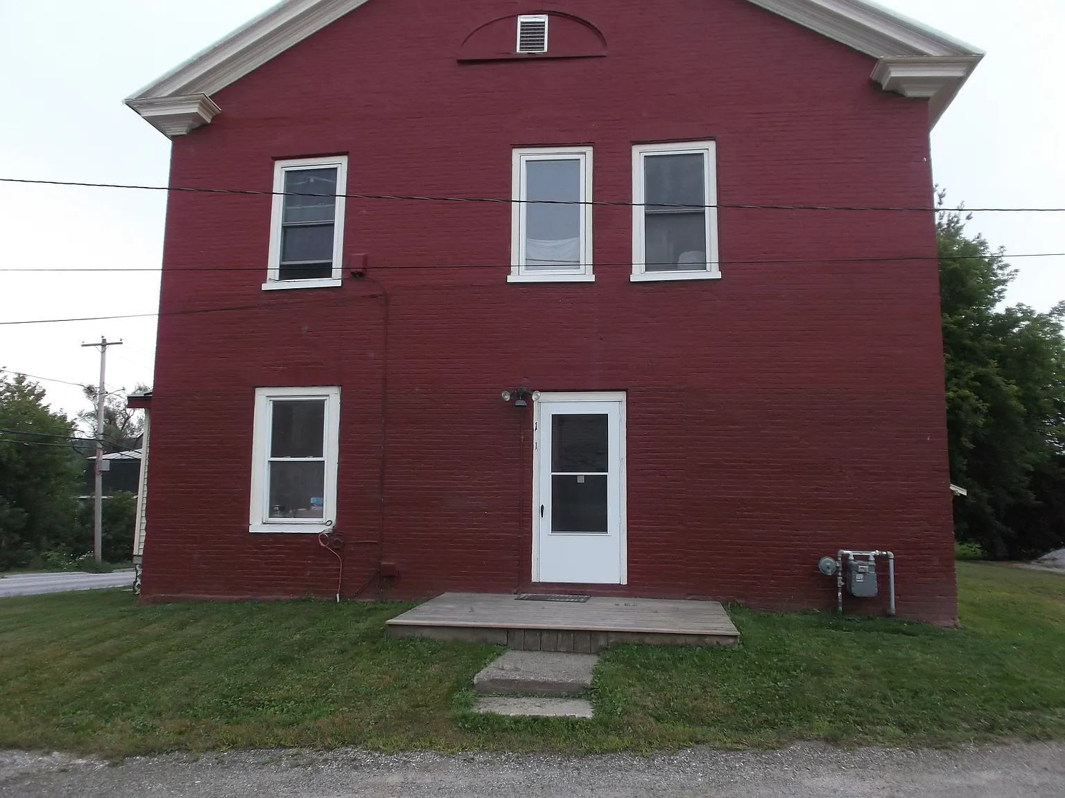 2 bed, 900 sqft, $1,900 — Photo 2