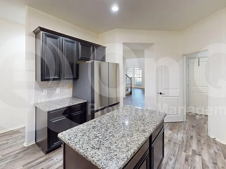 501 Lipizzan Ln — Photo 5