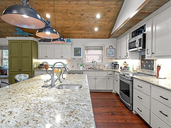 24th image of this home