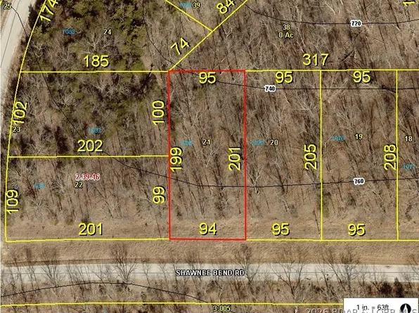 1080 Shawnee Bend Rd, Sunrise Beach, MO 65079