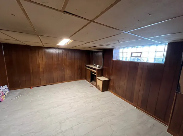 7219 Montague St, Philadelphia, PA 19135