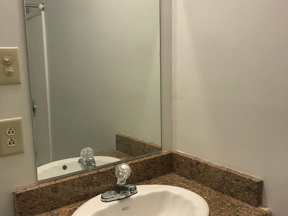 5th image of 300 Newburg Ln