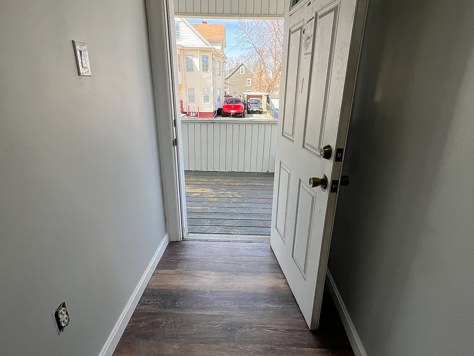1st floor front door entrance