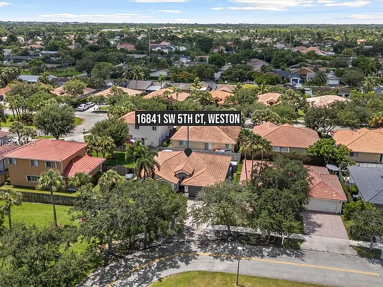 16841 SW 5th Ct — Photo 28