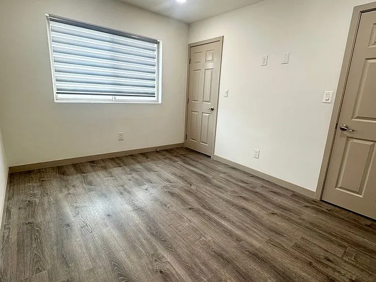 115 W Cypress St — Photo 6