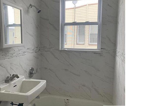 3rd image of 145 Voss Ave Floor 3
