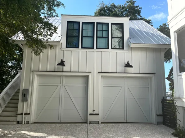 1404 Smythe St, Charleston, SC 29492