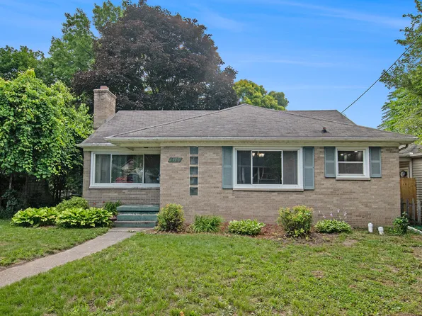 810 Maryland Ave, Lansing, MI 48906
