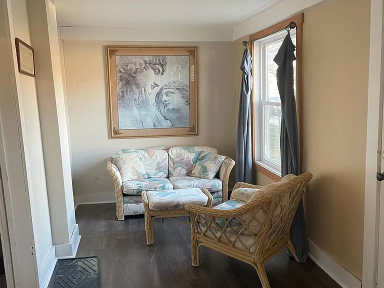 1102 W Canal St — Photo 12