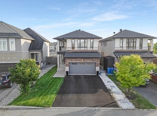 327 Ballinville Cir, Ottawa, ON K4M 0C4