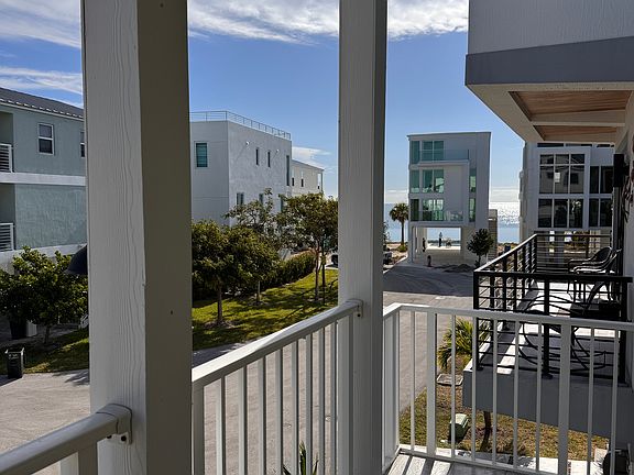 3rd image of 94825 Overseas Hwy #203