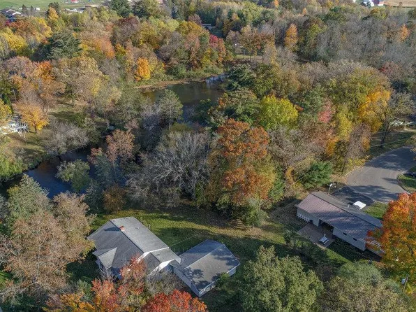 330 Broadway St, Amery, WI 54001