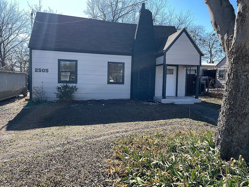 1st image of 2505 Stanford St