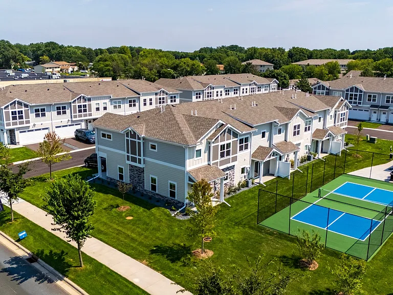 Gateway Court Townhomes — Photo 16