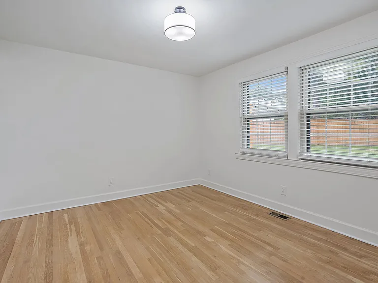217 Blue Hills Dr — Photo 14
