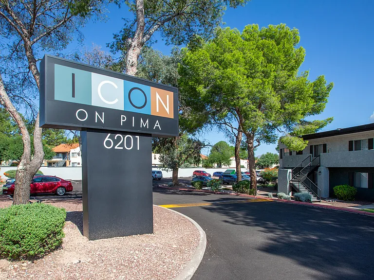 Icon on Pima — Photo 29