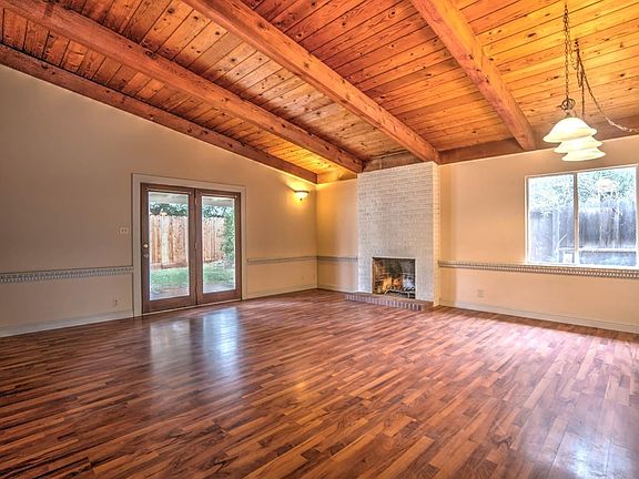5th image of 2335 W Polk Way
