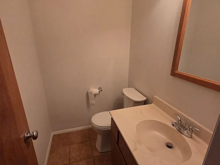 2588 E Sweetbriar Dr — Photo 25