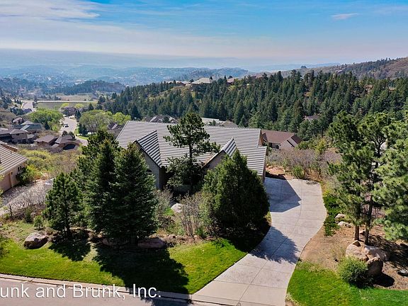 2nd image of 3185 Blodgett Dr